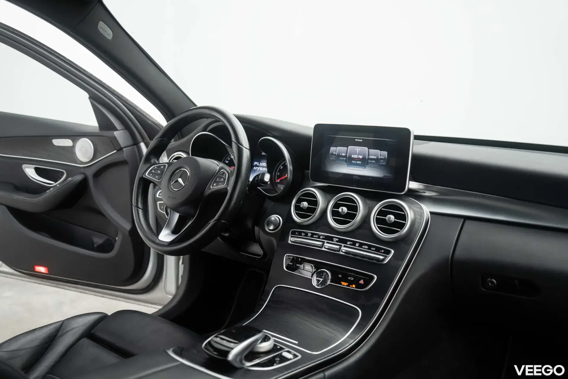 Mercedes-Benz C350 e Avantgarde PHEV 2.0 205kW