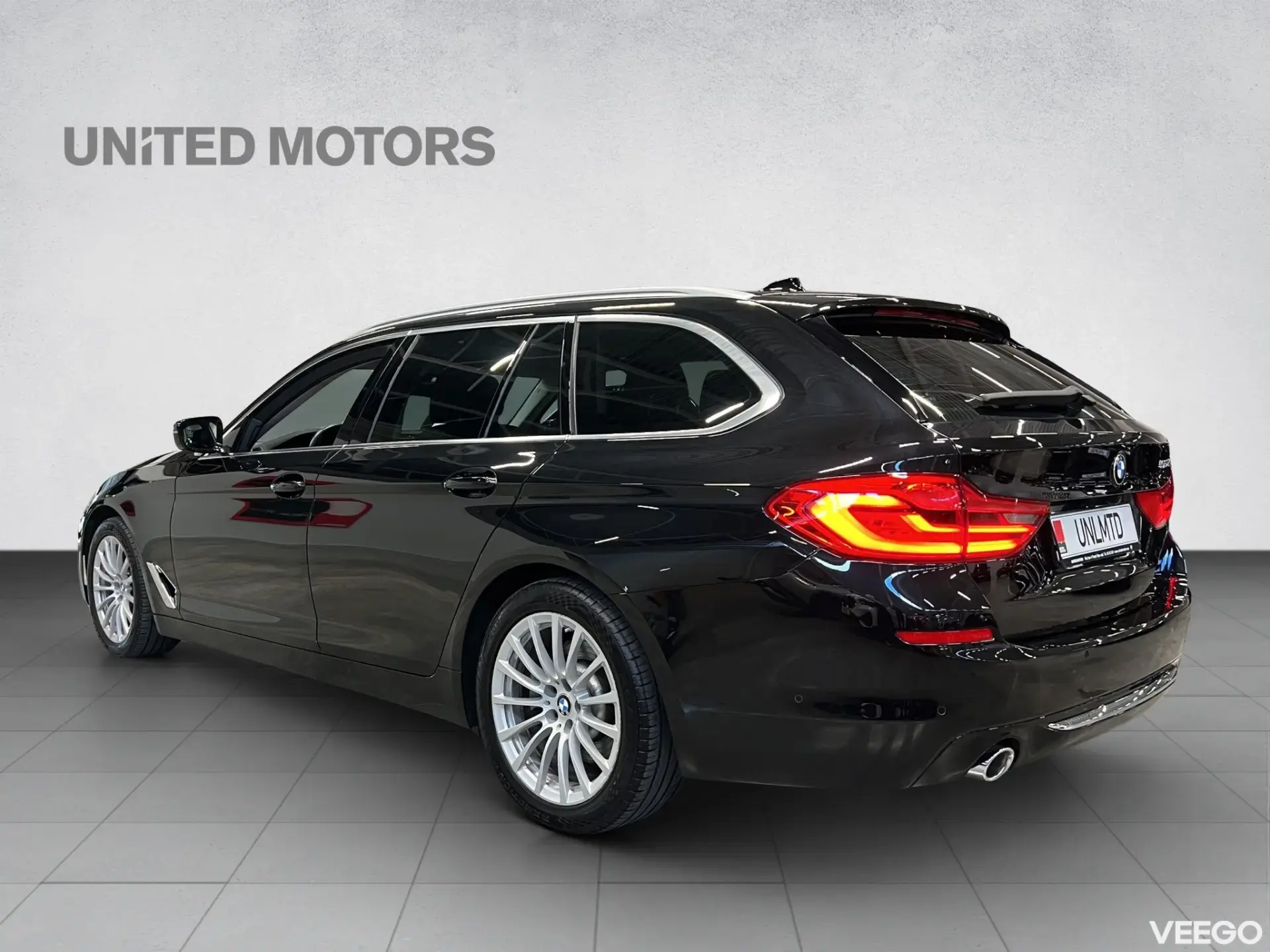 BMW 520 Touring Luxury Line MHEV 140kW
