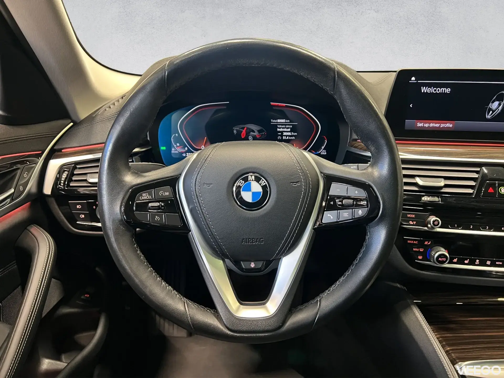 BMW 520 Touring Luxury Line MHEV 140kW