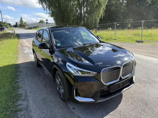 Image of BMW iX1 225kW