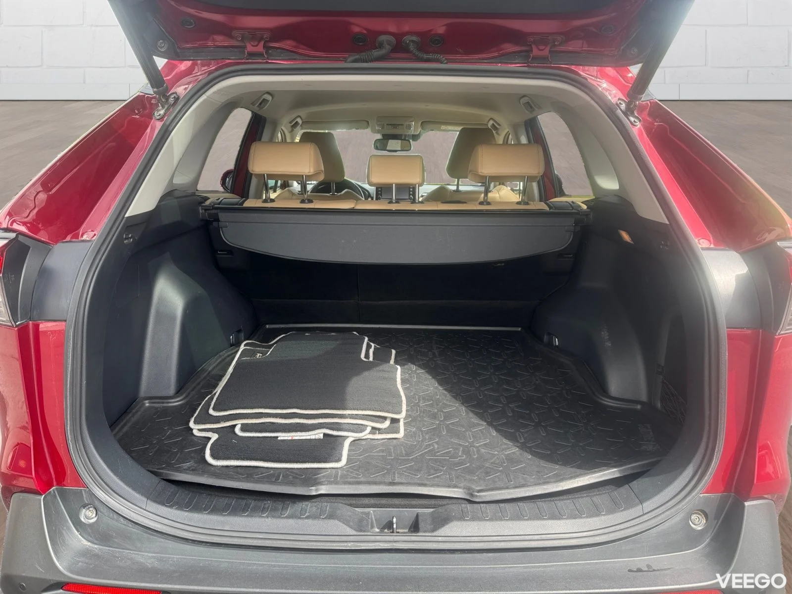 Toyota RAV4 Premium All Weather 2.5 131kW