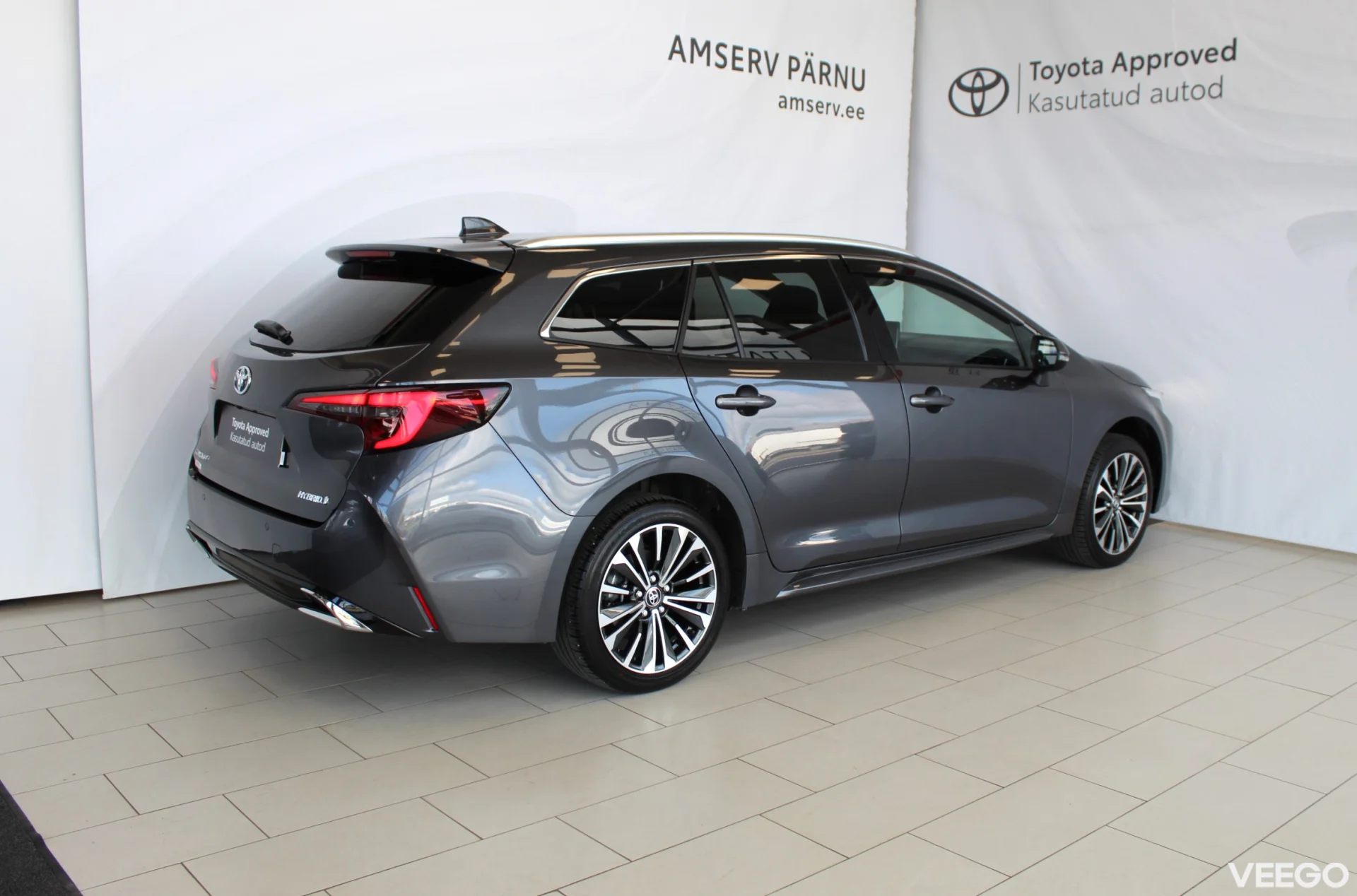 Toyota Corolla Touring Sports Luxury Hybrid 1.8 72kW