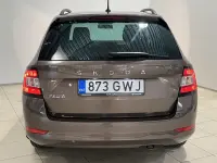 Skoda Fabia Ambition FL DRIVE 5-k  manuaal 1 70kW thumbnail