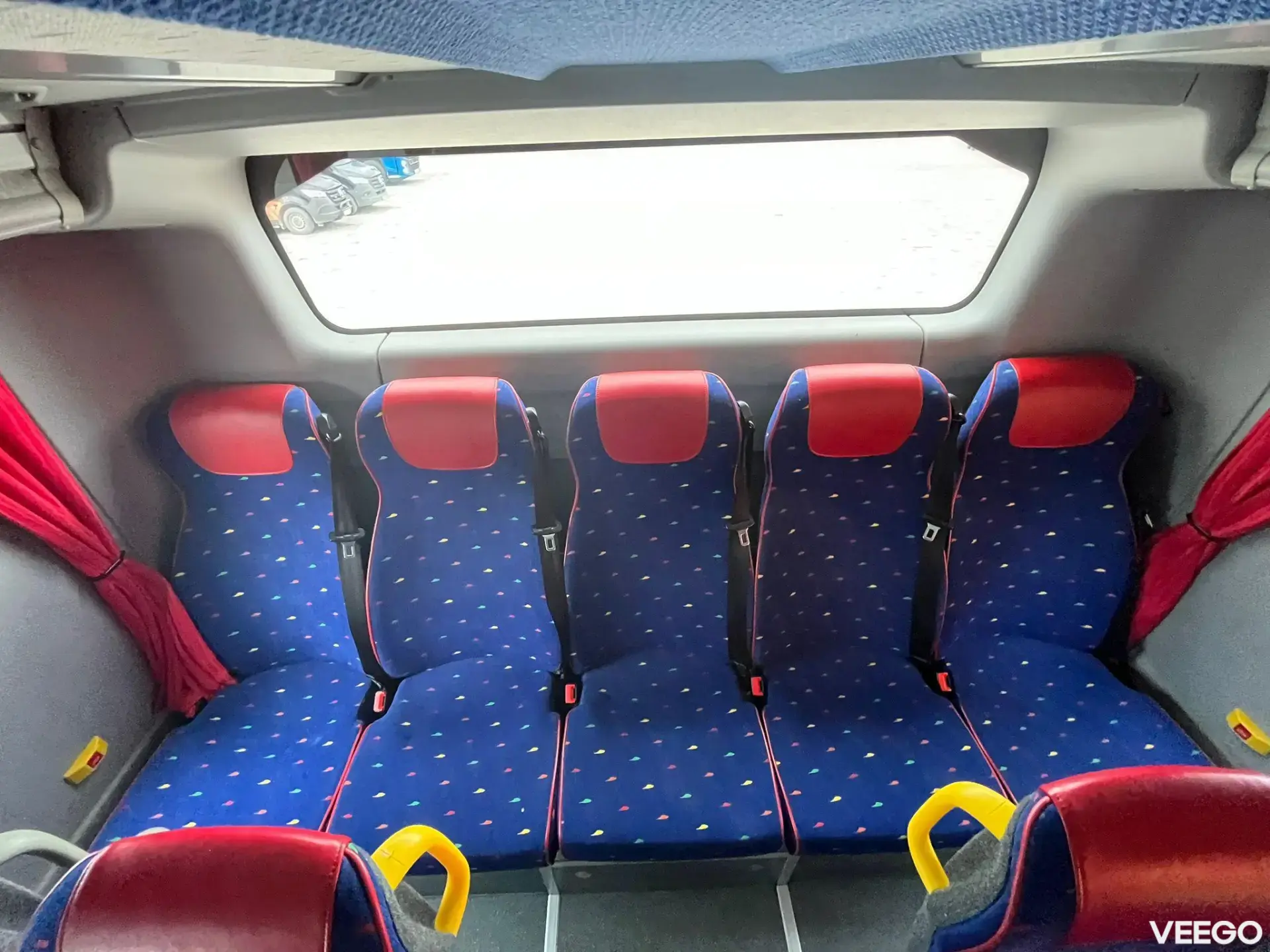 Volvo B8R 44 SEATS + 53 STANDING / AC / AUXILIARY HEATER  240kW