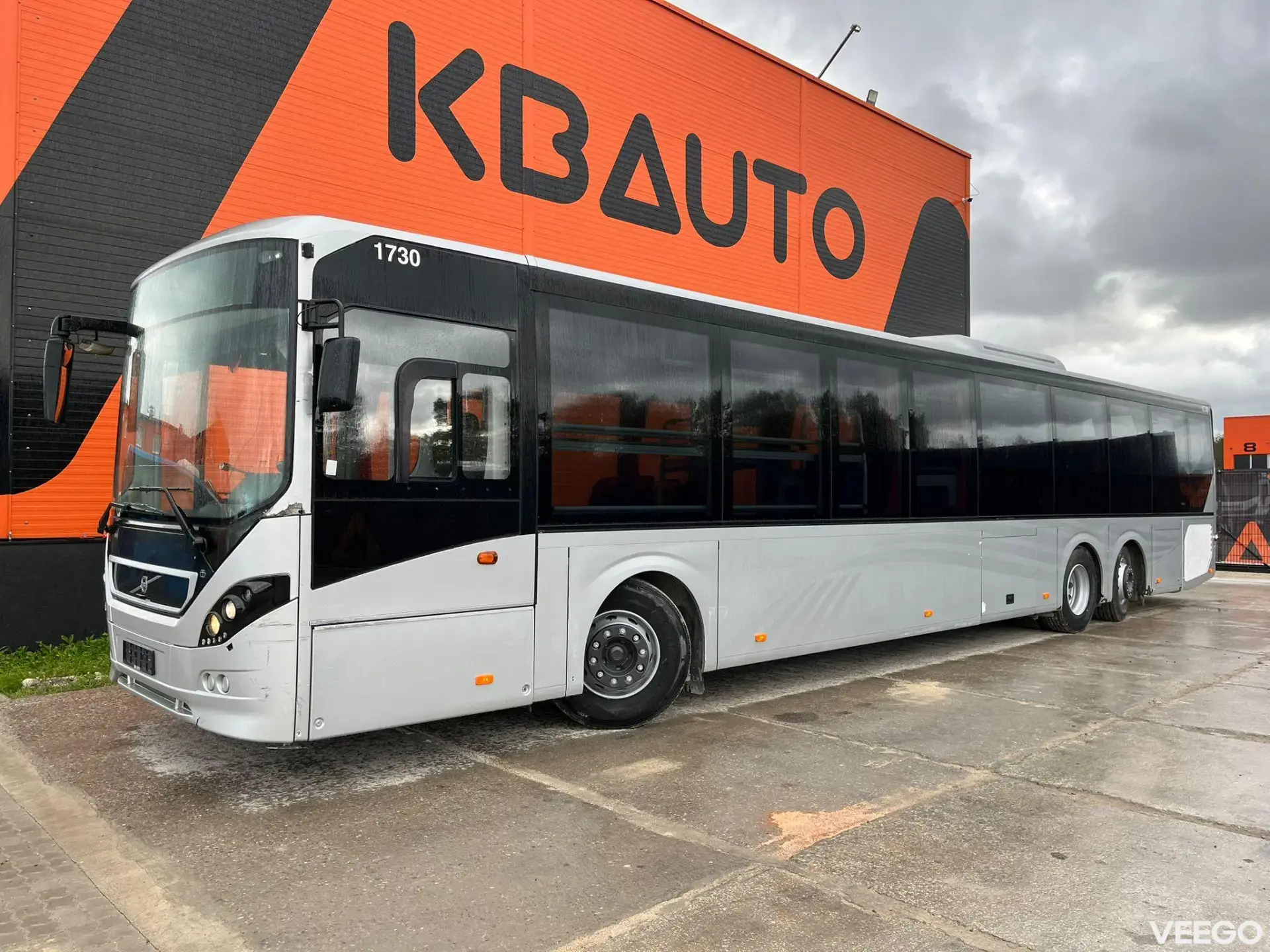 Volvo B8R 44 SEATS + 53 STANDING / AC / AUXILIARY HEATER  240kW
