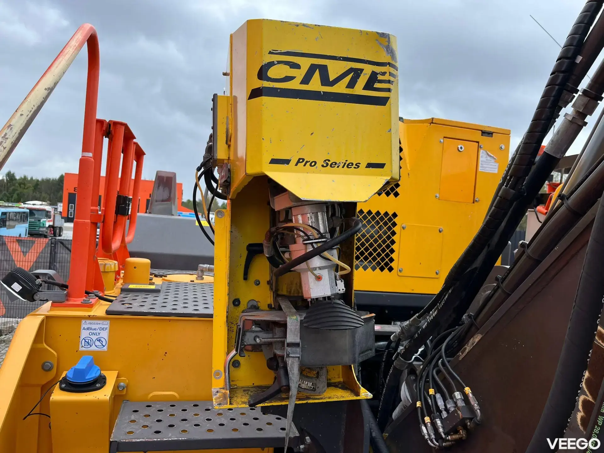 Volvo EC 300 E WITH MONTABERT CPA 295 DRILL PRICE 123900.- 180kW