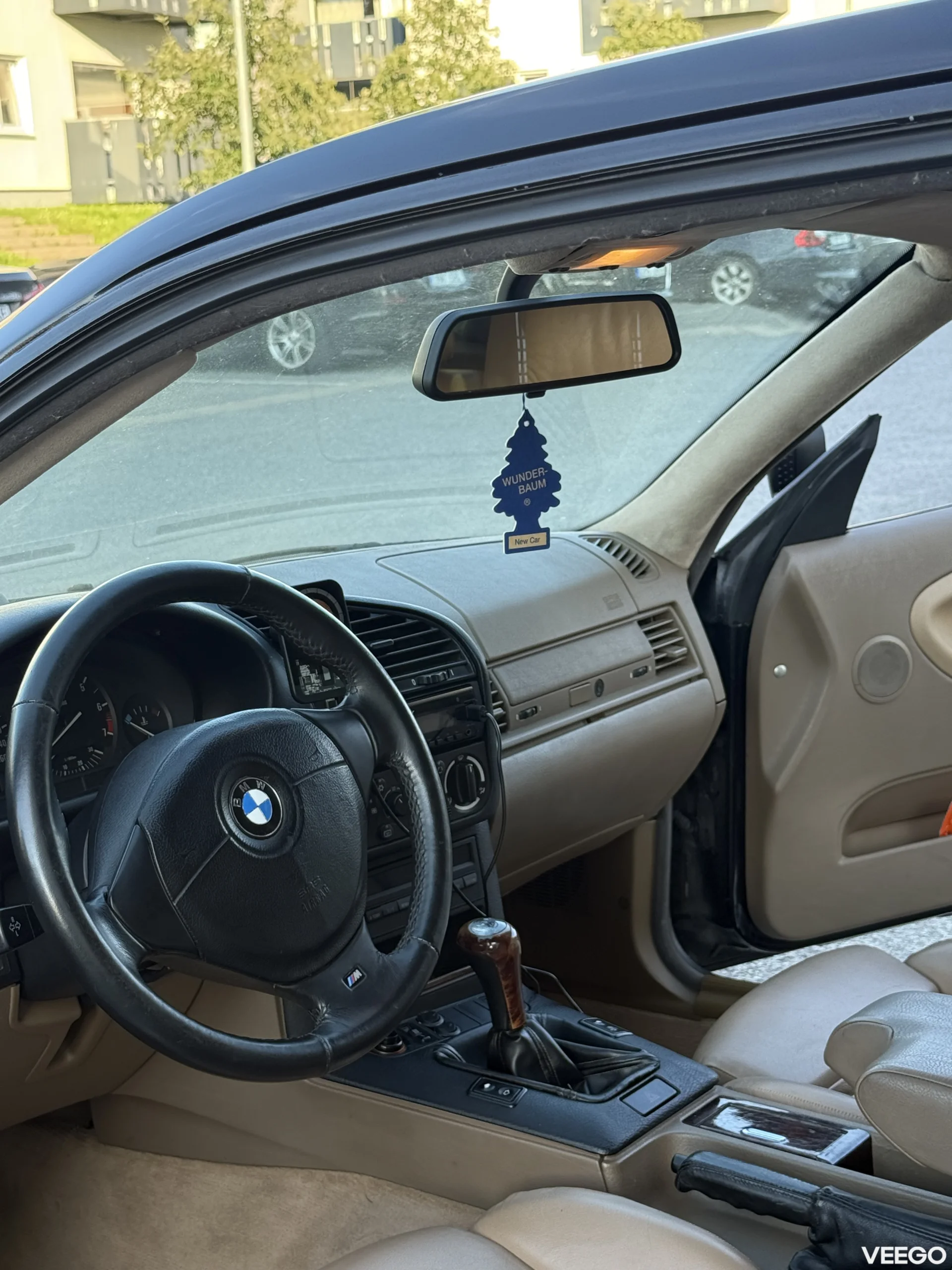 BMW 328 2.8 142kW