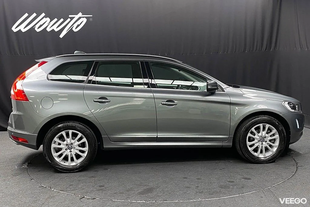 Volvo XC60 D4 Aut 190HK Momentum /Värmare /Navi 140kW