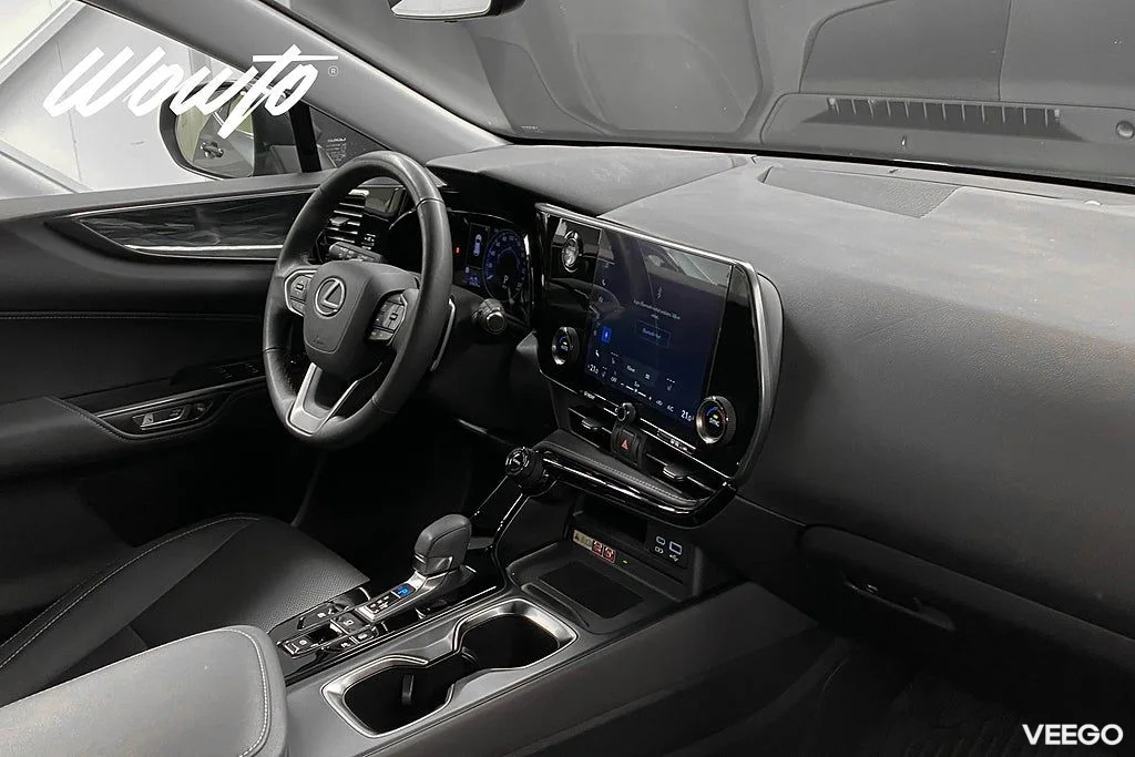 Lexus NX 350h AWD E-CVT 242HK Business /Drag /Moms 178kW