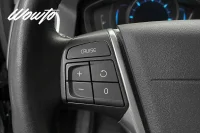 Volvo XC60 D4 Aut 190HK Momentum /Värmare /Navi 140kW thumbnail