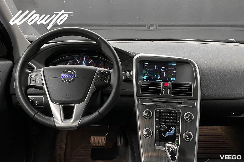 Volvo XC60 D4 Aut 190HK Momentum /Värmare /Navi 140kW