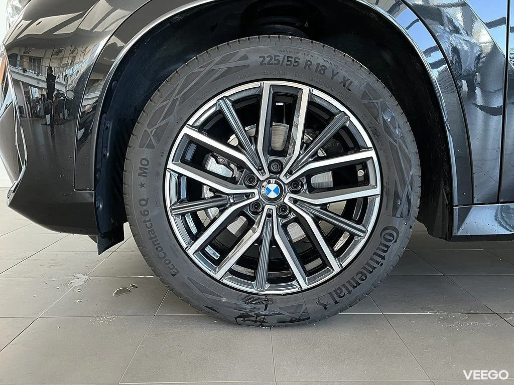 BMW X1 sDrive18i M Sport Drag Rattvärme Sportstol Park Assist 0kW
