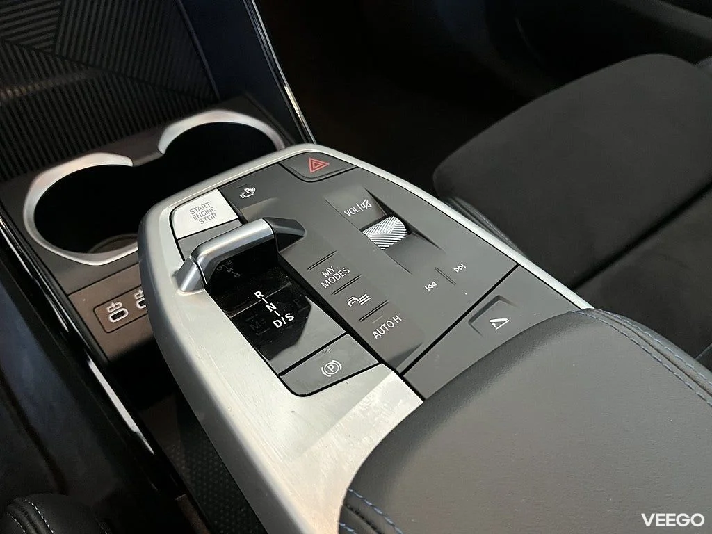 BMW X1 sDrive18i M Sport Drag Rattvärme Sportstol Park Assist 0kW