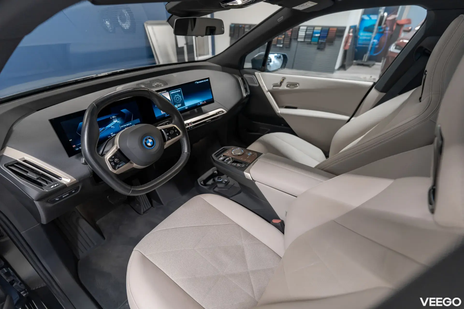 BMW iX Sportpakett 385kW