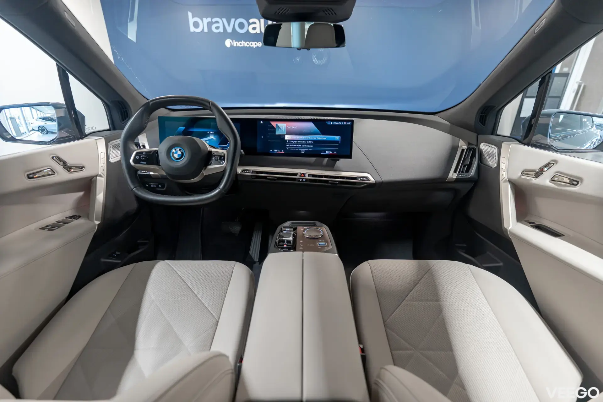 BMW iX Sportpakett 385kW