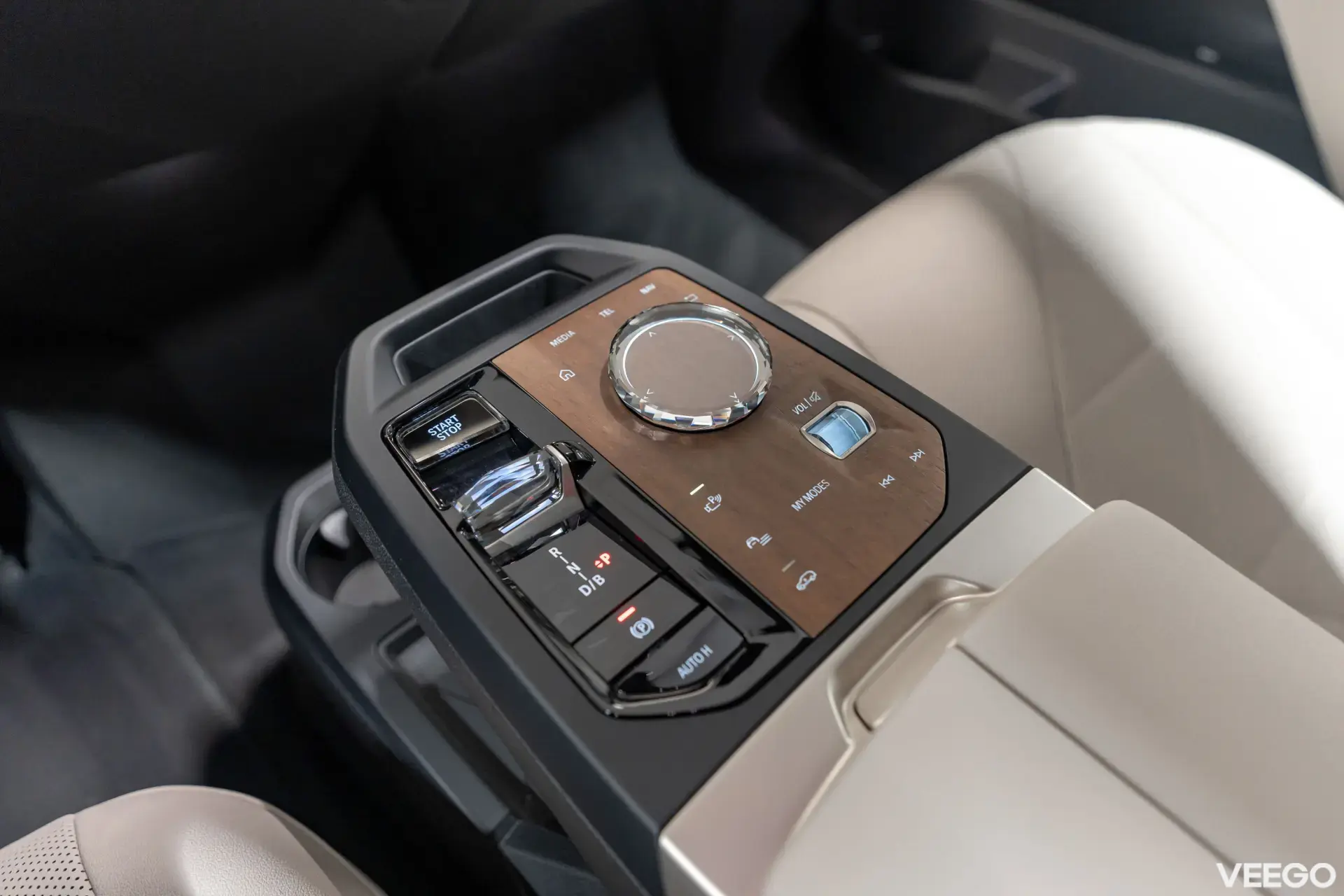 BMW iX Sportpakett 385kW