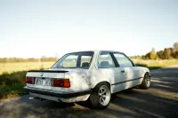 BMW 3 series 318 1.8 66kW thumbnail