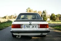 BMW 3 series 318 1.8 66kW thumbnail