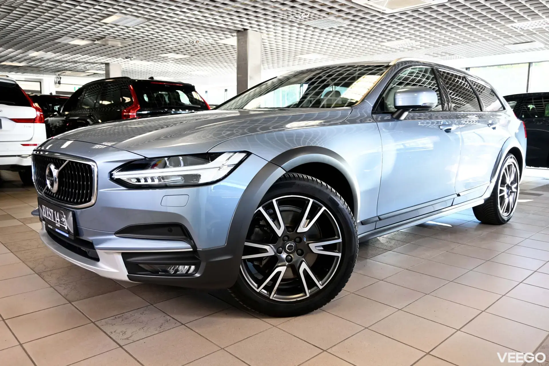 Volvo V90 Cross Country AWD LUXURY+ INSCRIPTION INTELLI SAFE 2 145kW