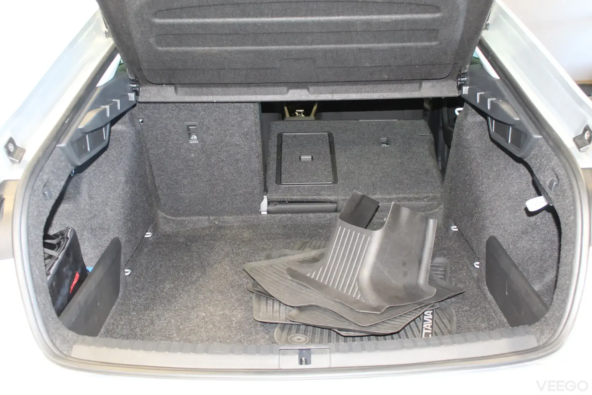Skoda Octavia Ambition TSI mHybrid 1 81kW