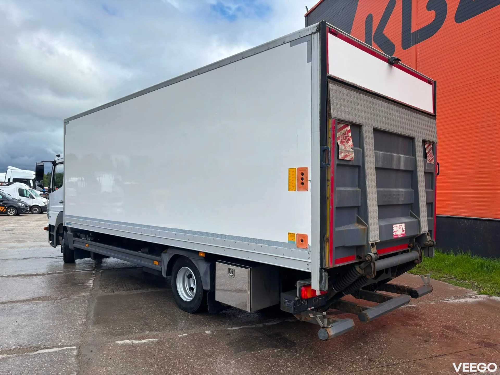 Mercedes-Benz Atego BOX L=6613 mm 160kW