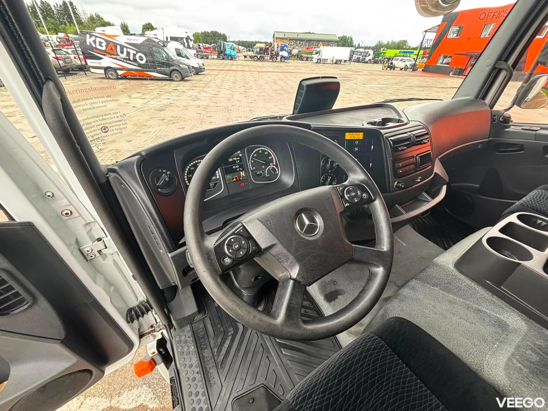 Mercedes-Benz Atego BOX L=6613 mm 160kW