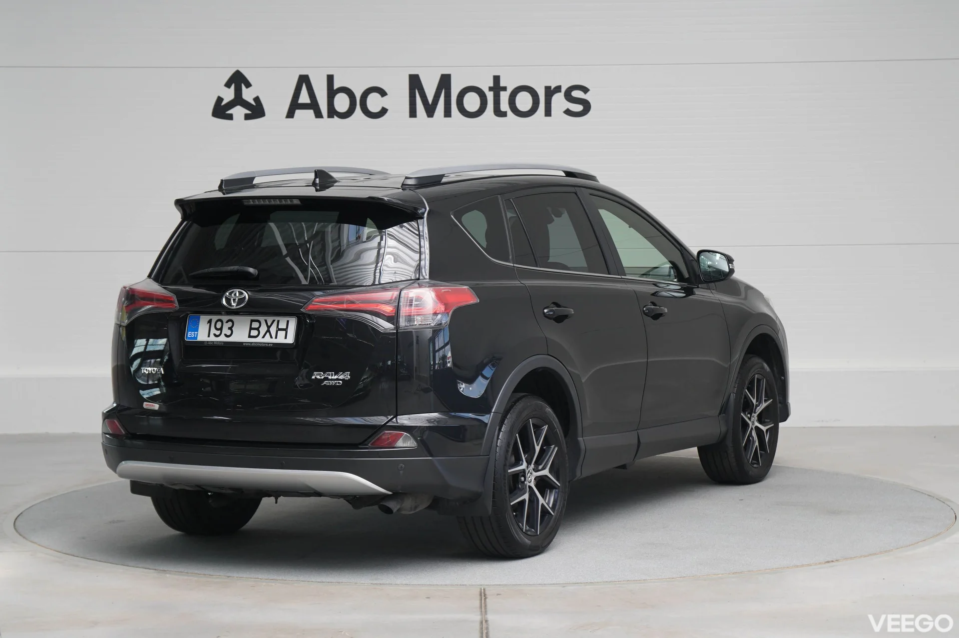Toyota RAV4 Luxury 2 112kW