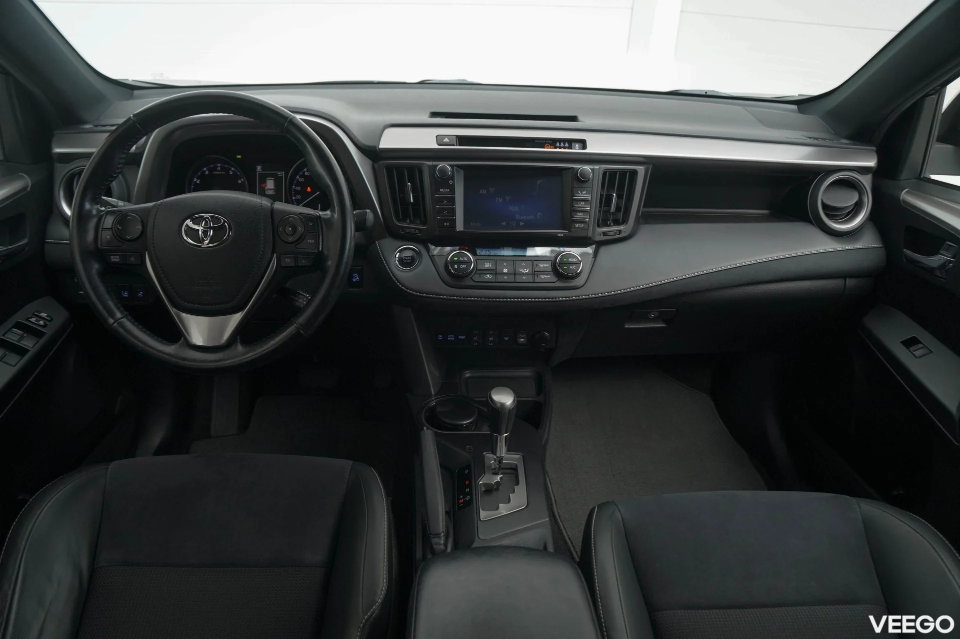 Toyota RAV4 Luxury 2 112kW