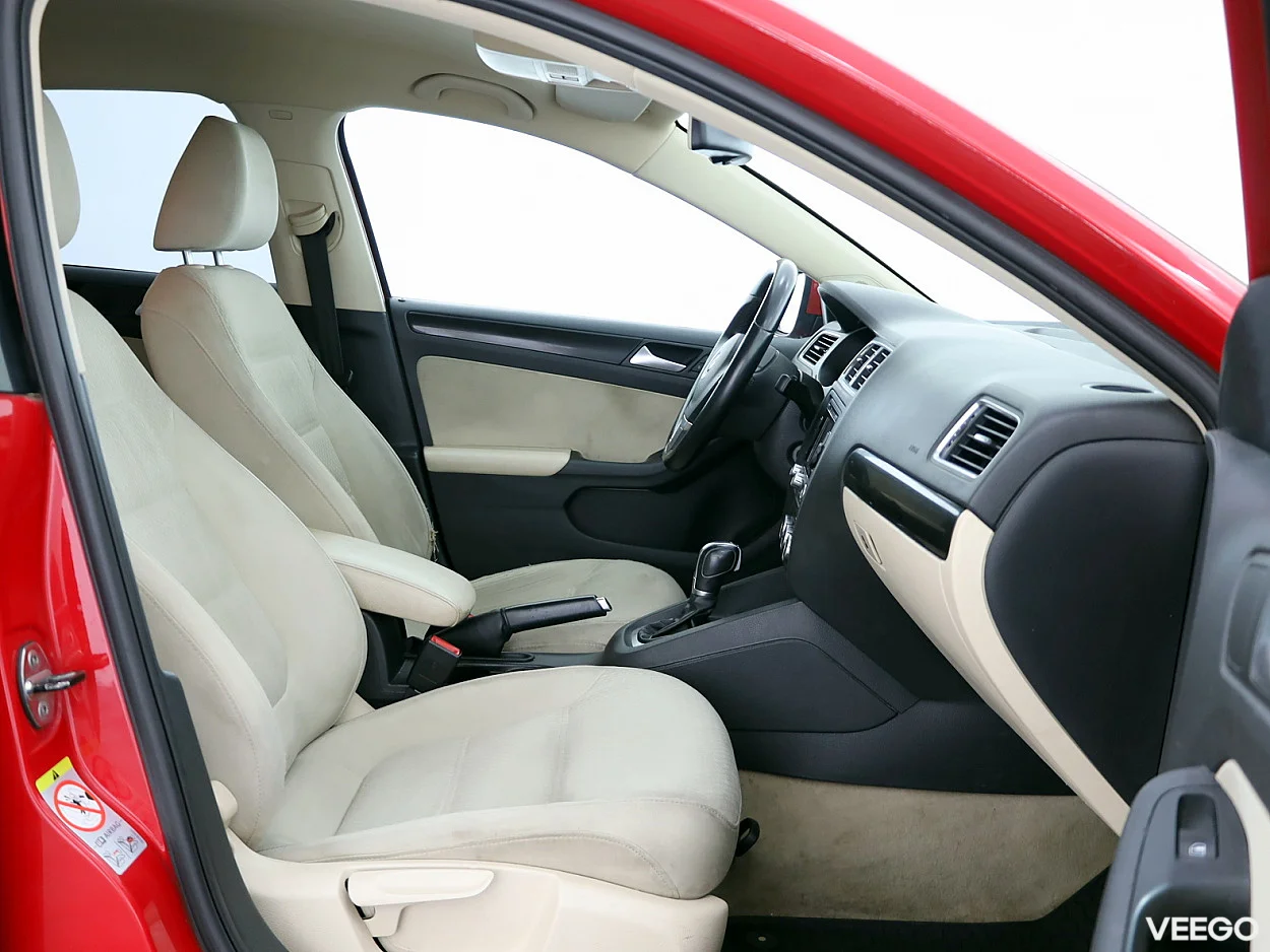 Volkswagen Jetta 1.6 77kW
