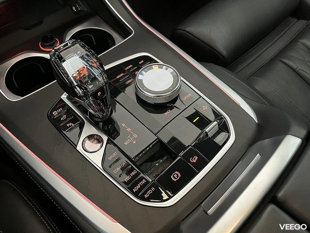 BMW X7 xDrive40d M Sport Drag Comfort Access Head-Up Dragkrok 0kW