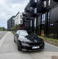 BMW 520 2.0 140kW thumbnail