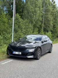 BMW 520 2.0 140kW thumbnail
