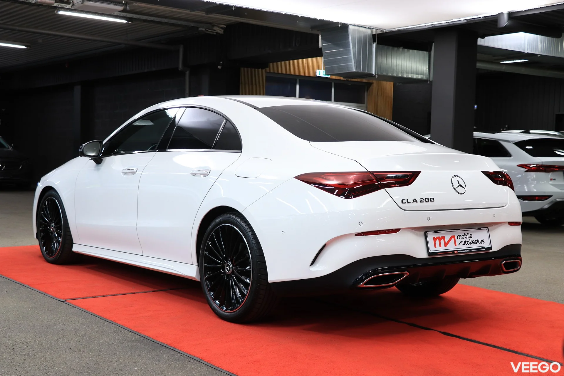 Mercedes-Benz CLA200 1.3 120kW