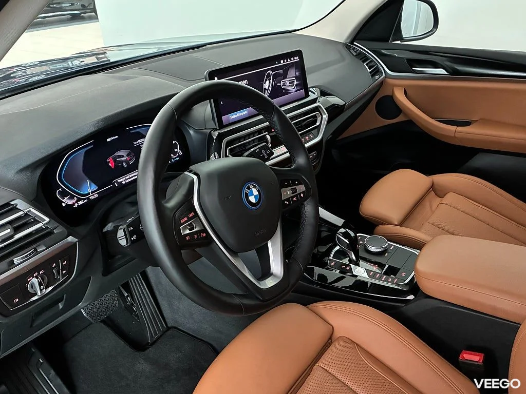 BMW X3 xDrive30e Nav Drag HiFi Backkamera 18" Park Assist 0kW