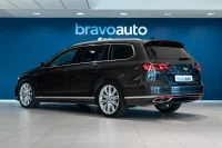 Volkswagen Passat R-Line 4 Motion 140kW thumbnail