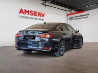 Lexus ES 300h Limited Edition 2.5 131kW thumbnail
