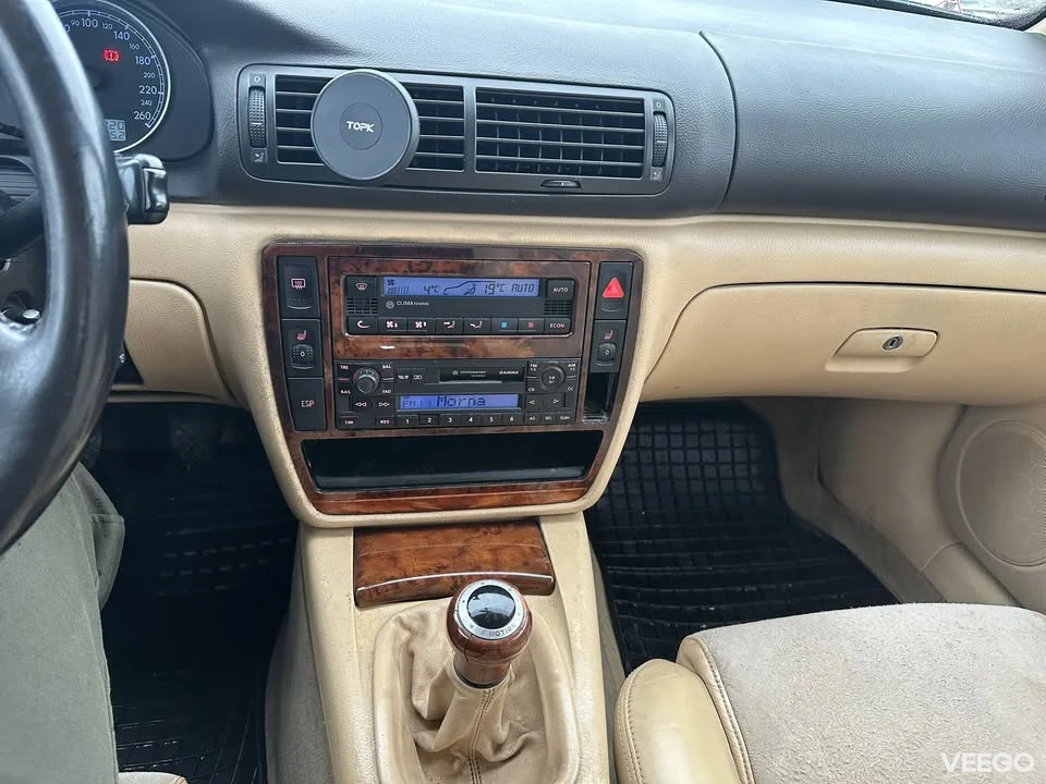 Volkswagen Passat B5.5 2.8 142kW