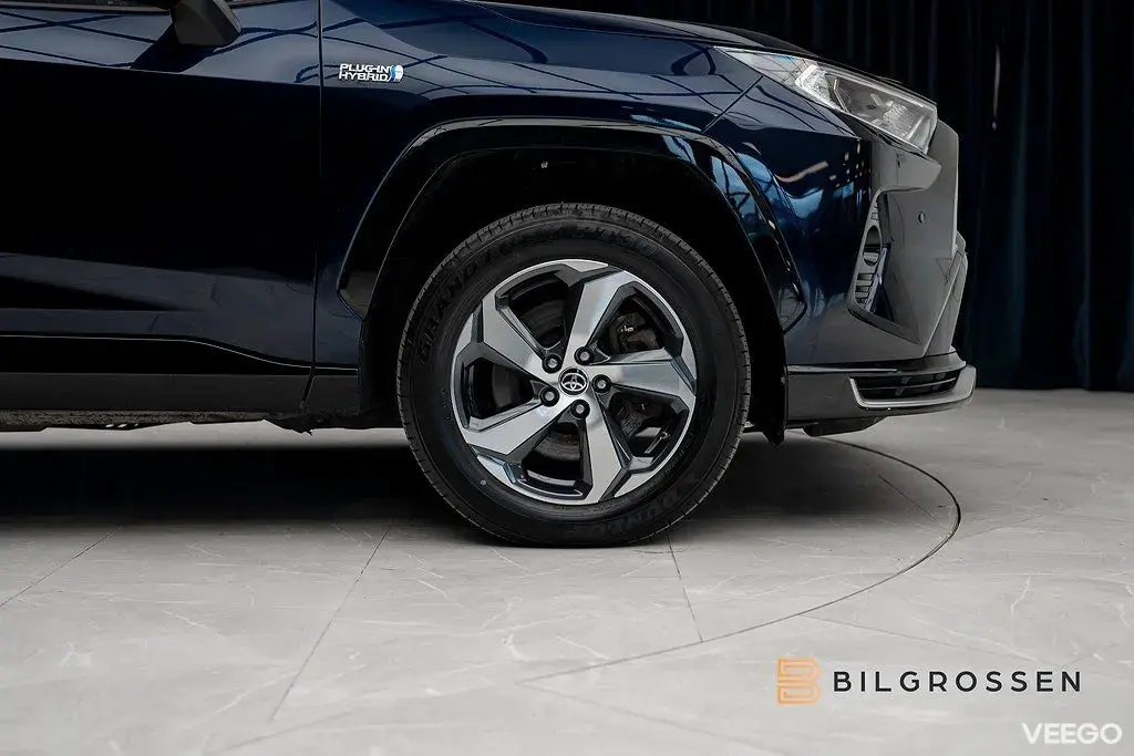 Toyota RAV4 Plug-in Hybrid E-CVT Active B-Kamera MOMS 225kW