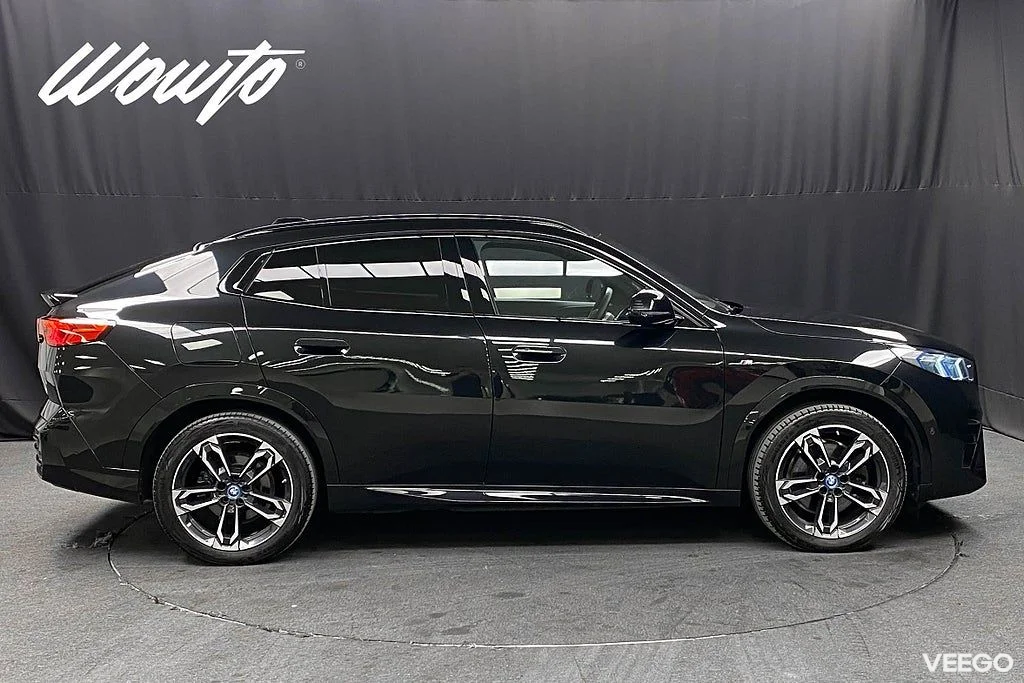 BMW iX2 xDrive30 M-Sport /Drag /Keyless 225kW