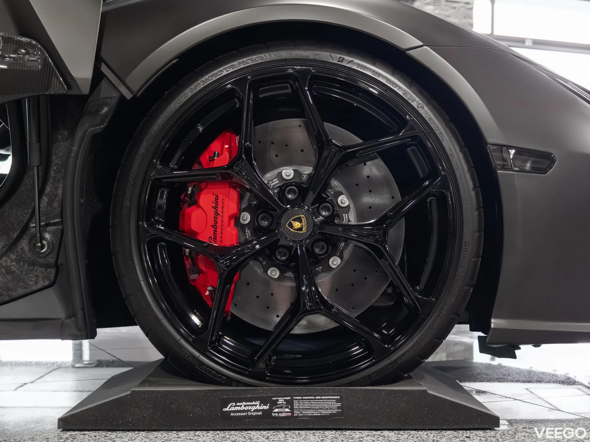 Lamborghini Revuelto 6.5 607kW