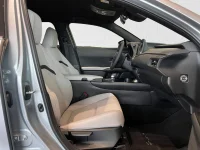 Lexus UX 300h F Sport Design 2 112kW thumbnail