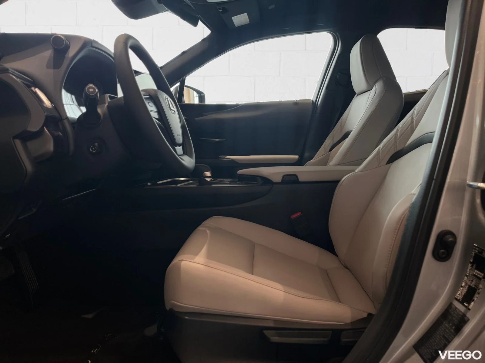 Lexus UX 300h F Sport Design 2 112kW