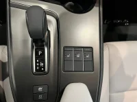 Lexus UX 300h F Sport Design 2 112kW thumbnail