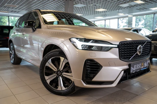 Image of Volvo XC60 AWD LUXURY DARK PLUS INTELLI 2 293kW