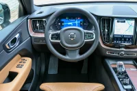 Volvo XC60 AWD LUXURY DARK PLUS INTELLI 2 293kW thumbnail