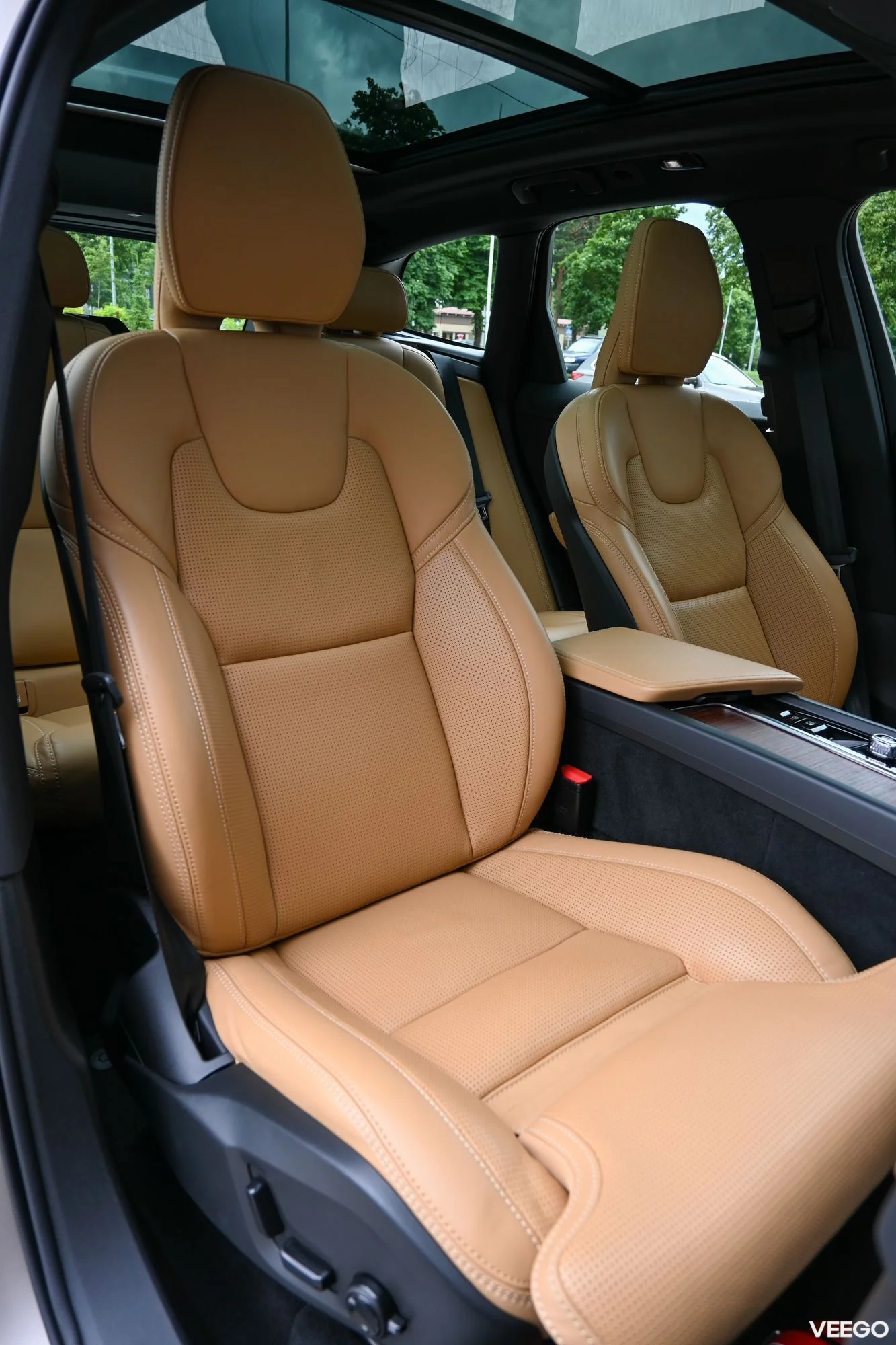 Volvo XC60 AWD LUXURY DARK PLUS INTELLI 2 293kW