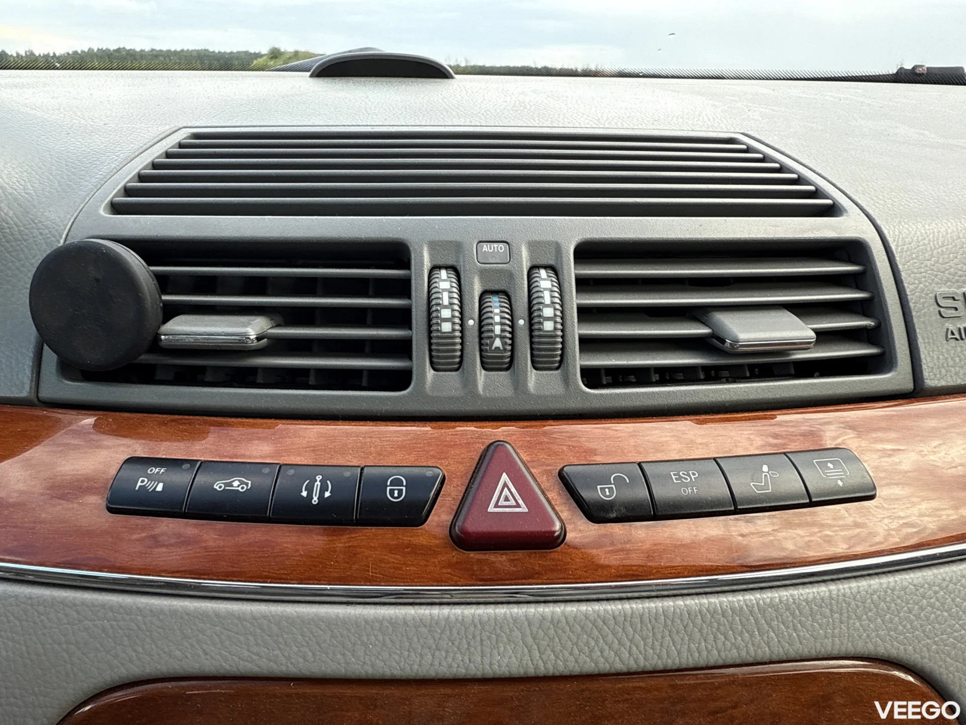 Mercedes-Benz S350 W220 3.7 180kW