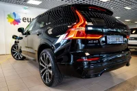 Volvo XC60 AWD DARK PLUS INTELLI SAFE 2 293kW thumbnail