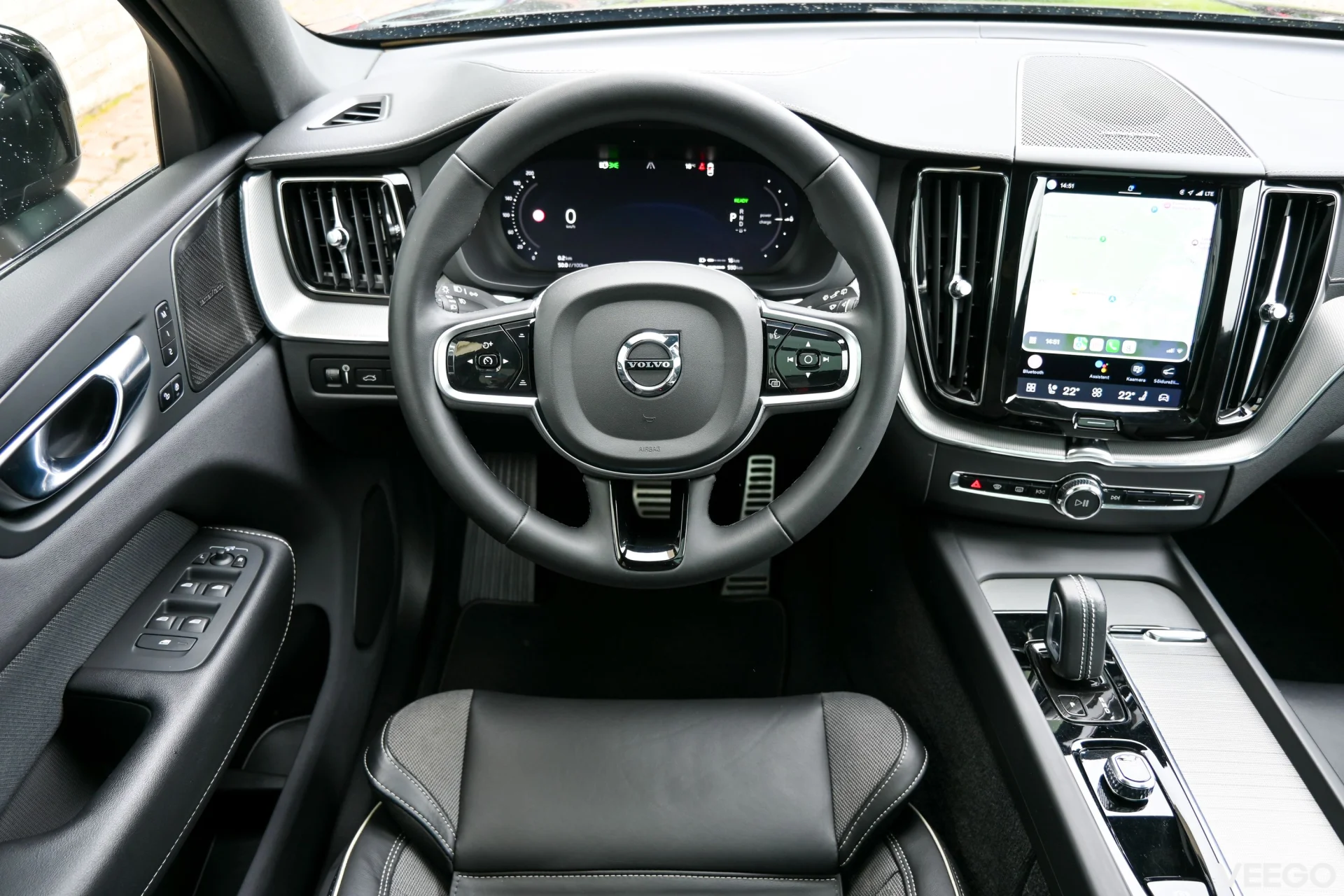 Volvo XC60 AWD DARK PLUS INTELLI SAFE 2 293kW