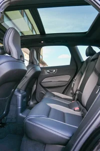 Volvo XC60 AWD T6 H&K BLACK EDITION INTELLI PRO XENIUM 2 293kW thumbnail